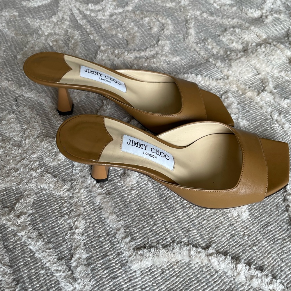 Jimmy Choo camel pump. Great condition!